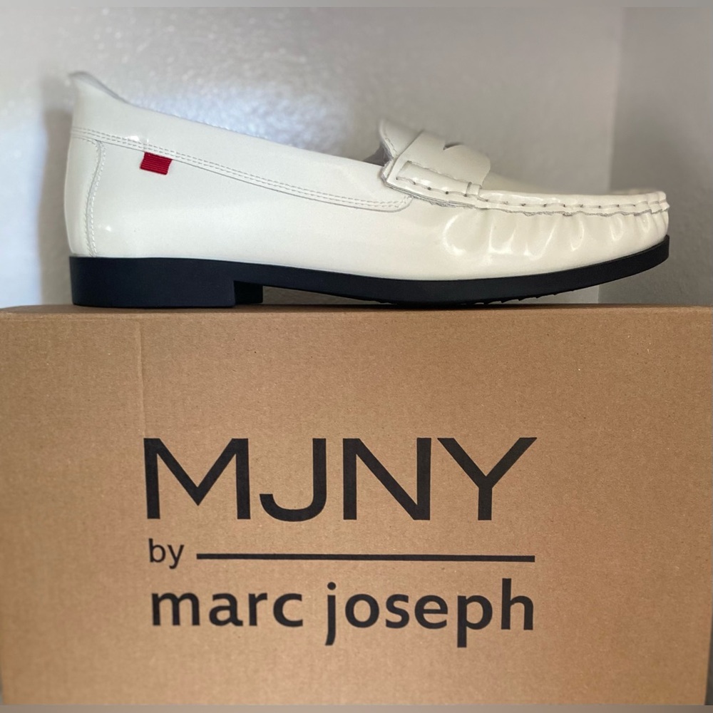 NWT...MARC JOSEPH..WOMENS PATENT LEATHER LOAFERS - Picture 3 of 12